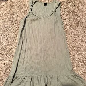 Sleeveless Green Dress